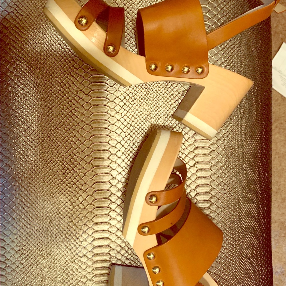 Ankle strap sandal